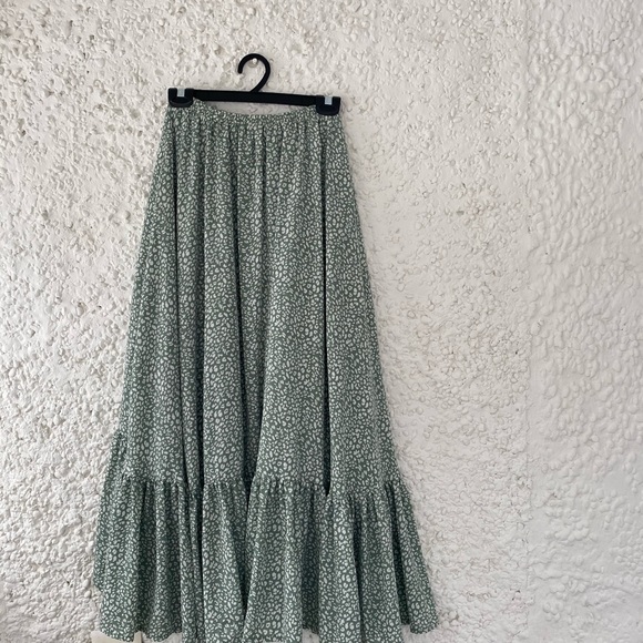 Shareen Collections Skirt - Picture 4 of 5